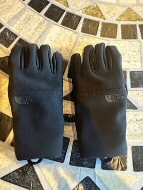 The North Face Black Insulated Softshell Gloves